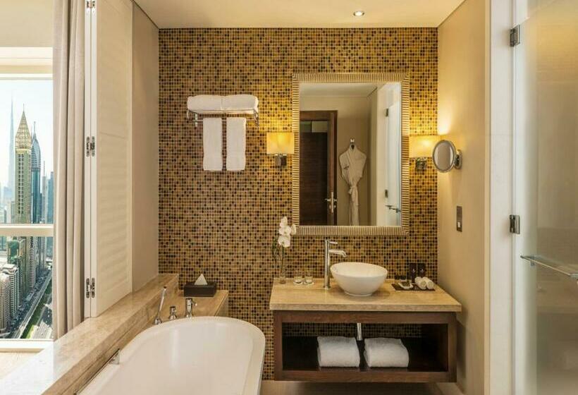 Номер Премиум, The Tower Plaza Hotel Dubai