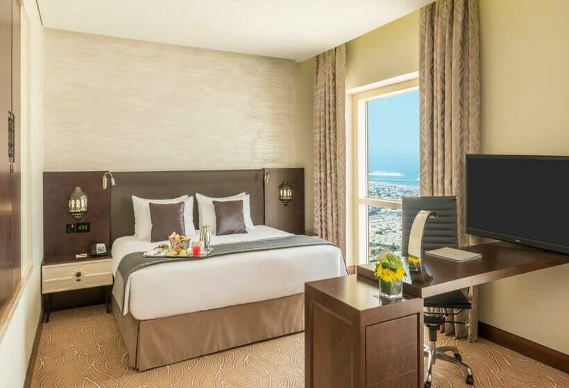 سوییت لوکس, The Tower Plaza Hotel Dubai