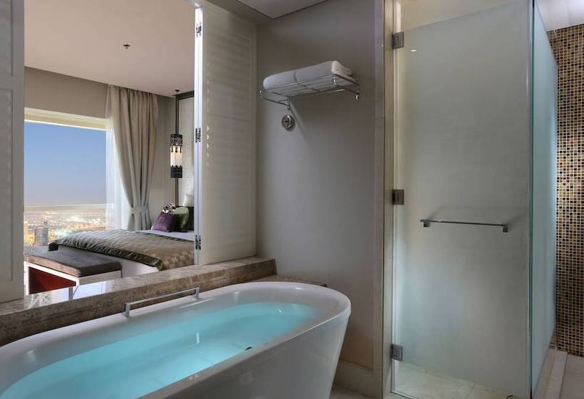 高级客房, The Tower Plaza Hotel Dubai