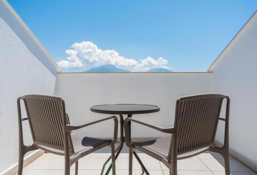 스탠다드 트리플 룸 풀장 전망, Jiva Beach Resort   All Inclusive