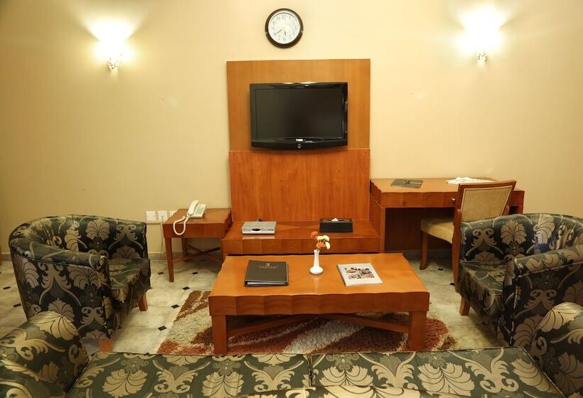 Люкс, Landmark Suites Jeddah