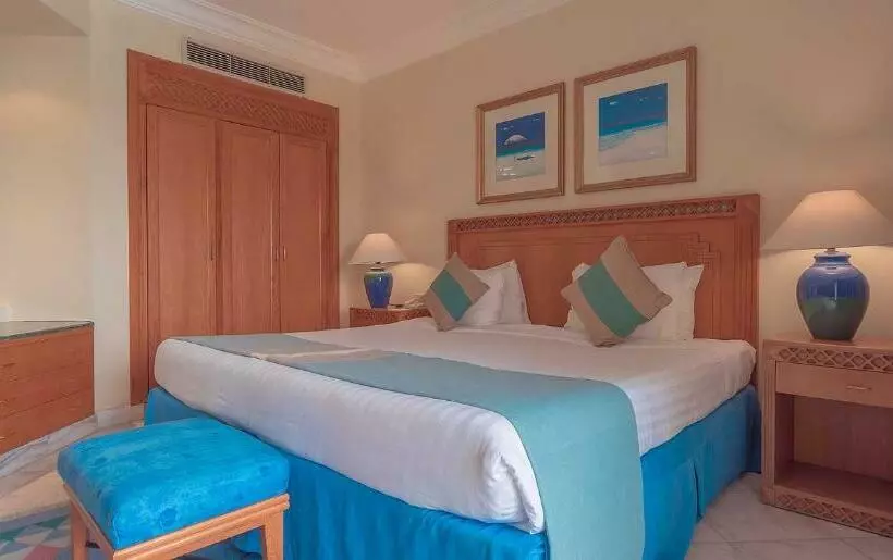 اتاق استاندارد با چشم‌انداز باغ, Old Palace Resort Sahl Hasheesh