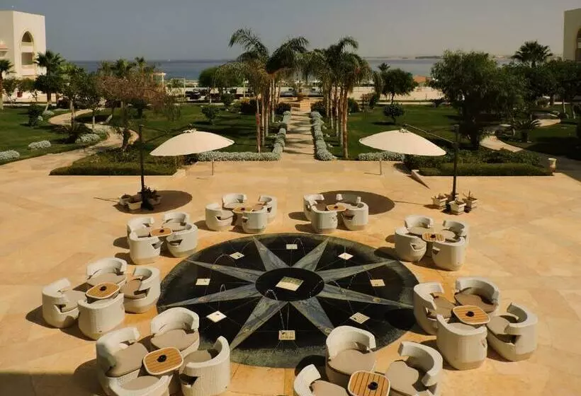 اتاق سوپریور با چشم‌انداز جانبی دریا, Old Palace Resort Sahl Hasheesh