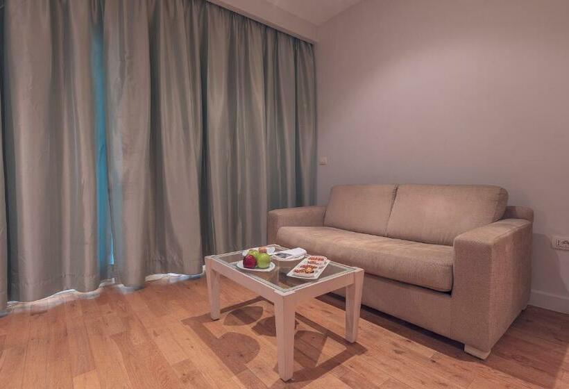 کلبه ییلاقی, Old Palace Resort Sahl Hasheesh