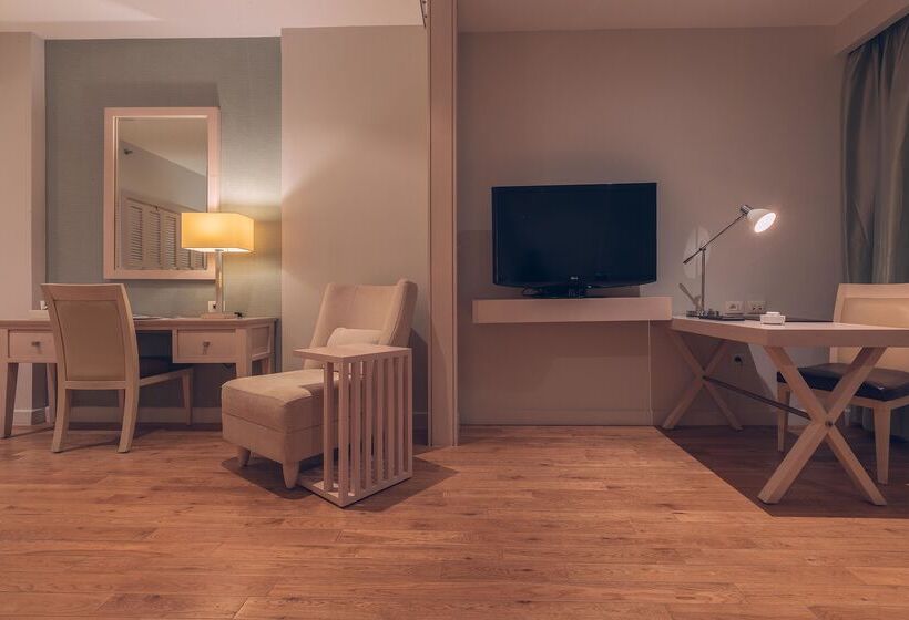 کلبه ییلاقی, Old Palace Resort Sahl Hasheesh