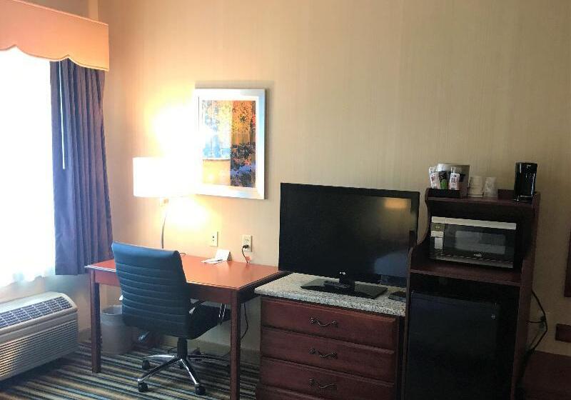 اتاق سه نفره دلوکس با چشمانداز دریا, Old Palace Resort Sahl Hasheesh