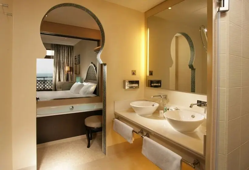 اتاق پرمیوم با چشم‌انداز دریا, Rixos Al Mairid Ras Al Khaimah