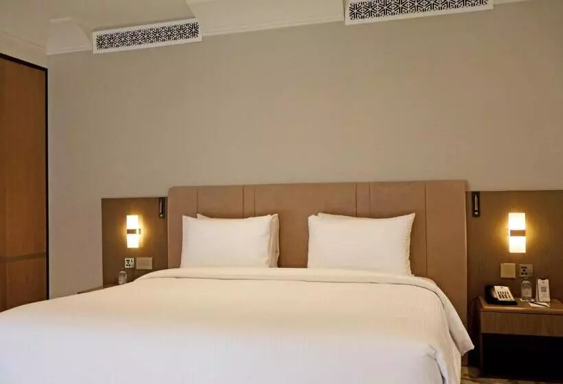 Standard Room King Size Bed