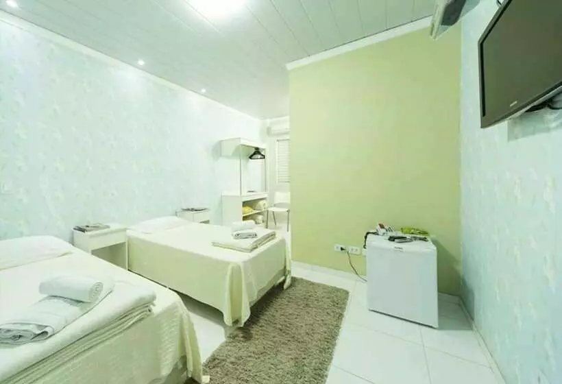 اتاق لوکس سه تخته, Voa Hotel Internacional