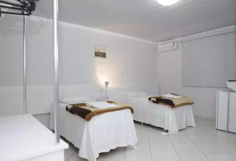 اتاق لوکس چهار تخته, Voa Hotel Internacional