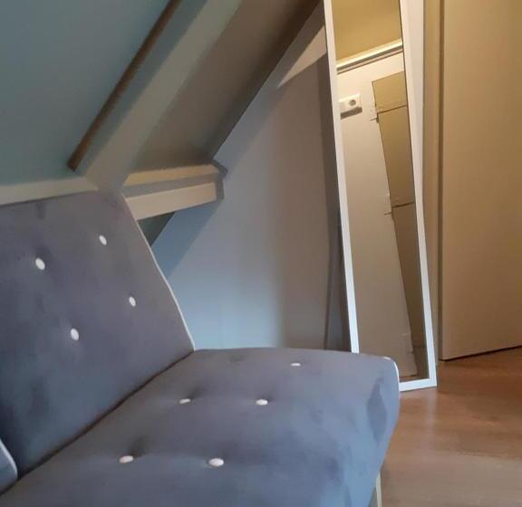 Дом 2 Спальни, B&b Saense Huisje