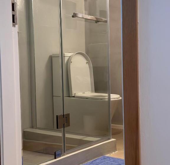 استودیوی استاندارد, Blue Bird