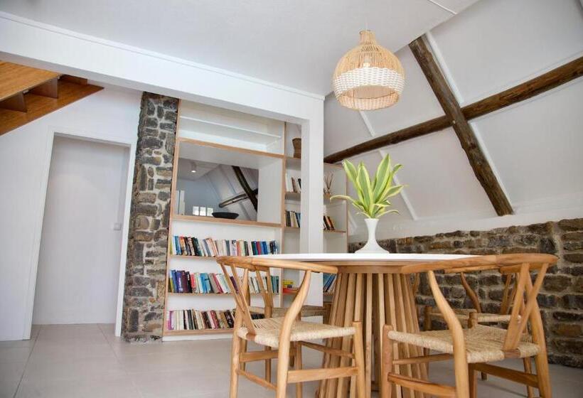 بنگله خانوادگی, Blue Bird