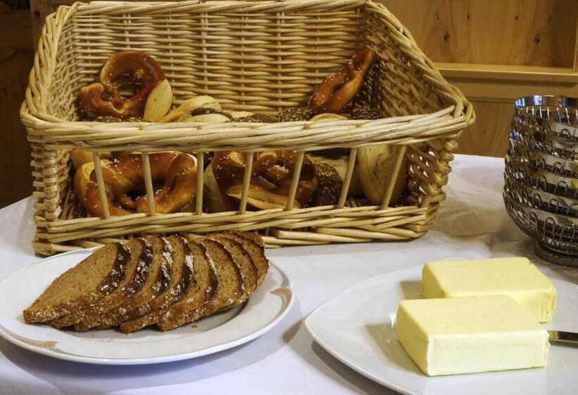 חדר סטנדרט לשלושה, Landgasthof Paradies