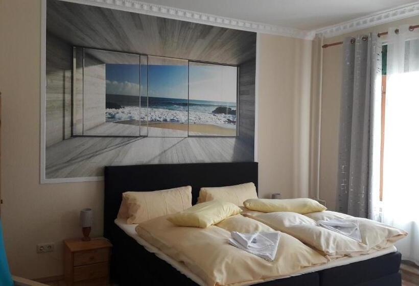 经济房, Restaurant Hellas