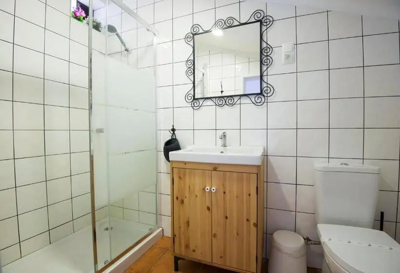 Standard Triple Room with Terrace, Blue Guide Milfontes