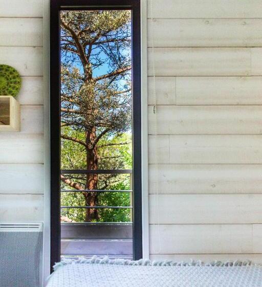 בקתת סופריור בת חדר 1, La Carri Air