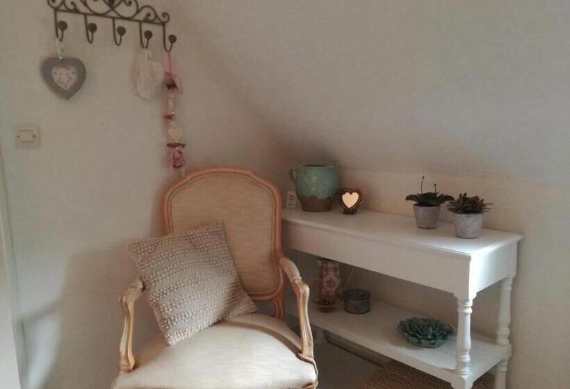 Стандартный Номер Кровать Кинг, La Maison Bleue
