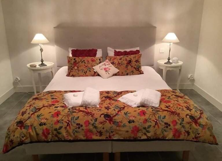 带大床的标准间, La Maison Bleue