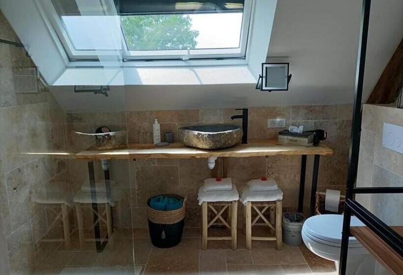 带阳台的豪华间, La Maison Bleue