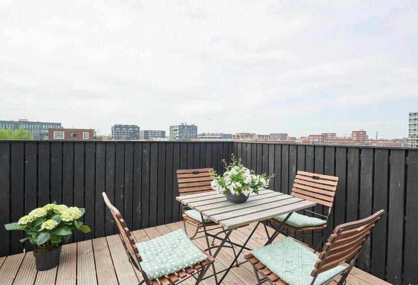 1 Bedroom Apartment Lake View, Lake View Apartment Amsterdam