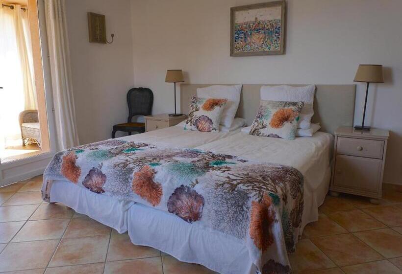 Номер Стандарт Вид на Море с Террасой, Lone Star House