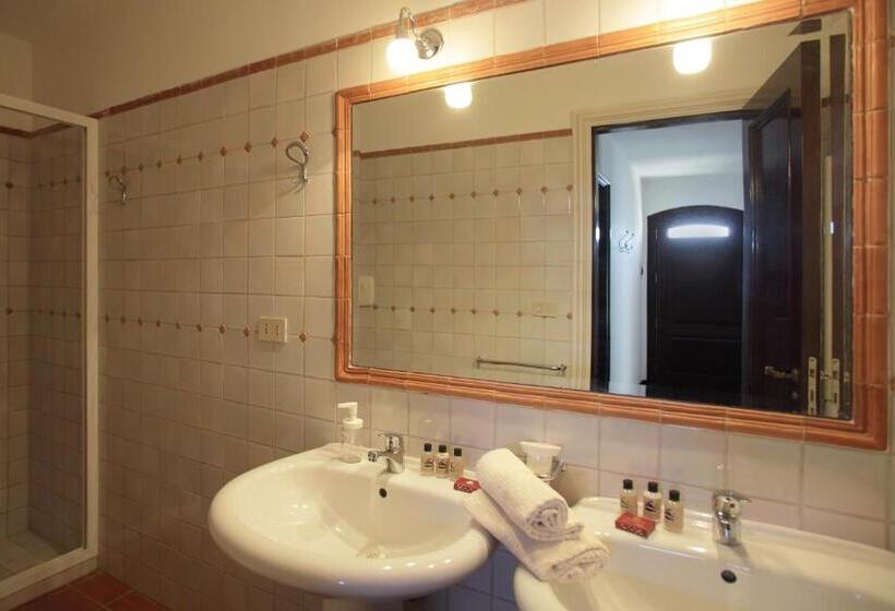 اتاق استاندارد چهار تخته, Residenza Terrazze Sul Mare