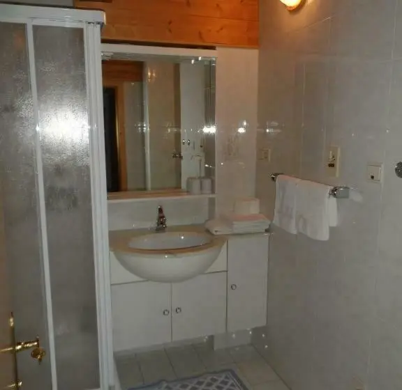 آپارتمان 1 خوابه با بالکن, Burggräflerhof