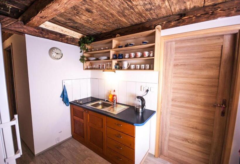 غرفة قياسية ثلاثية, Penzion Pišlikdum