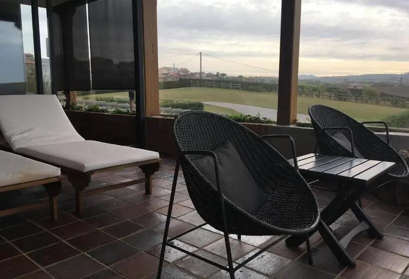 اتاق لوکس با چشم‌انداز دریا, La Lagartija Adults Only