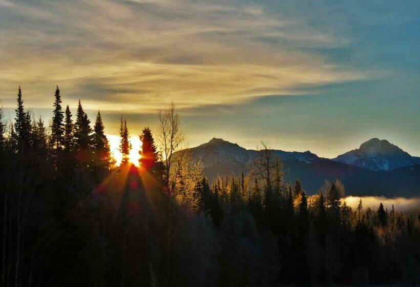 샬레, Rocky Ridge Resort Bc