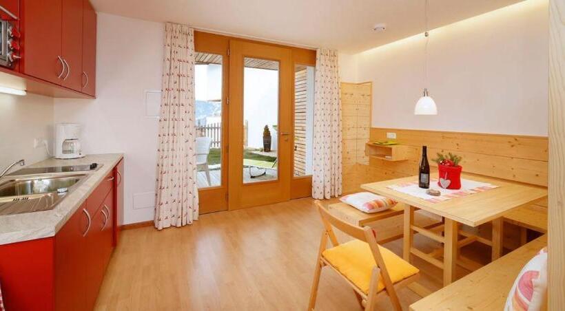 2ベッドルームアパートメント, Salahaus