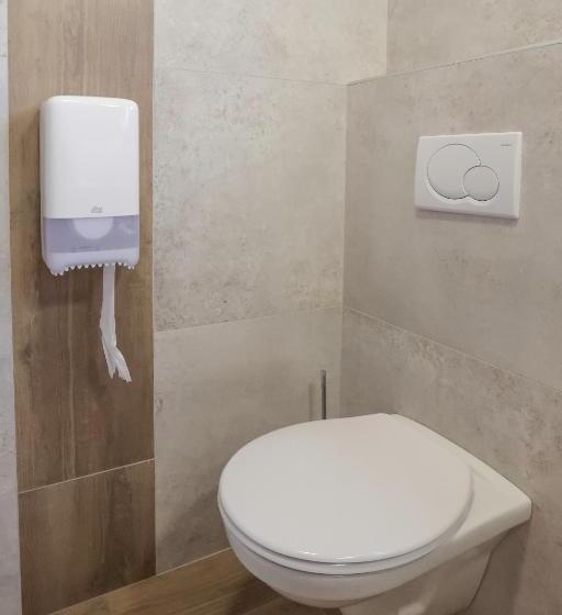 اتاق خانوادگی, Tourist Farm Mulej