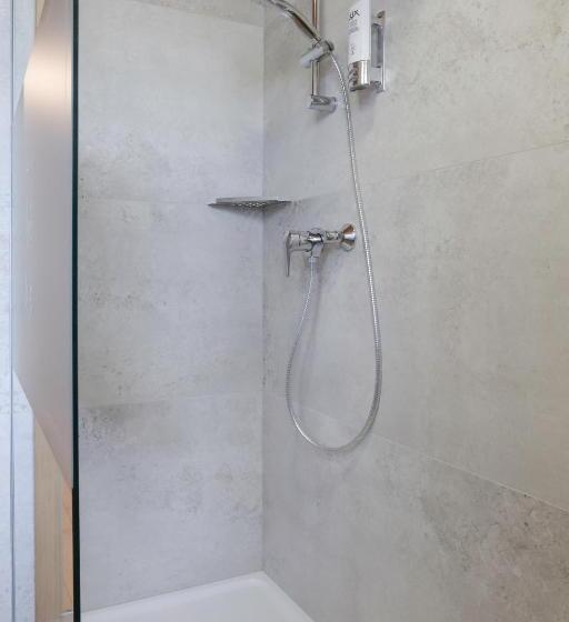 اتاق خانوادگی, Tourist Farm Mulej