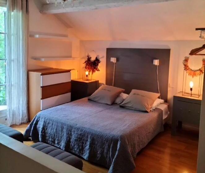 חדר סטנדרט נוף לבריכה, Le 17