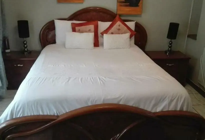 ガーデンビューデラックスルーム, Oleratong Guest House