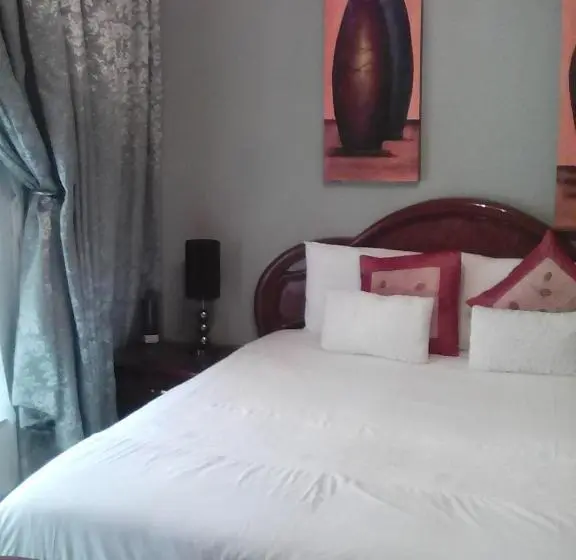 ガーデンビューデラックスルーム, Oleratong Guest House