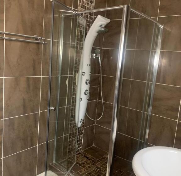 디럭스 룸, Oleratong Guest House