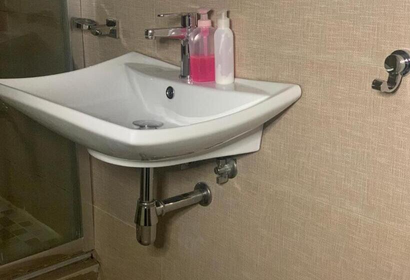 스탠다드 룸, Oleratong Guest House