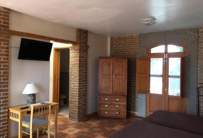 バルコニー付きスタンダードトリプルルーム, Hostal El Dulce Nombre