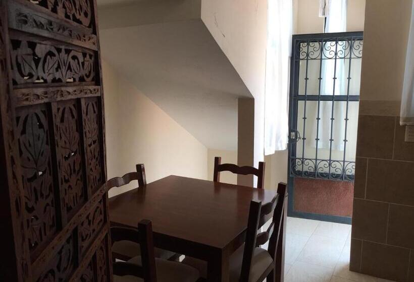 חדר סופריור נוף לגינה, Hostal El Dulce Nombre