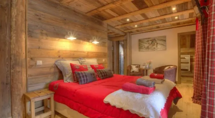 山の見えるテラス付きスタンダードルーム, Chambres D Hôtes De Charme Douglas
