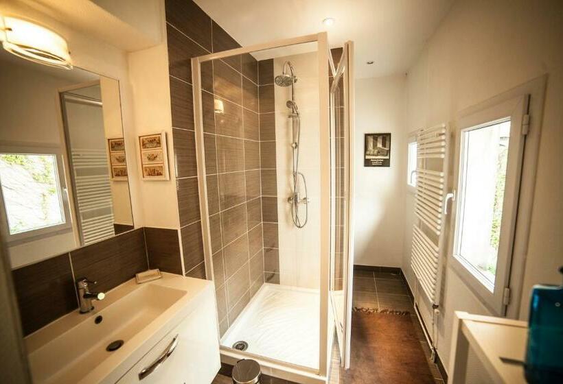 اتاق استاندارد با چشم‌انداز باغ, La Pause Angevine