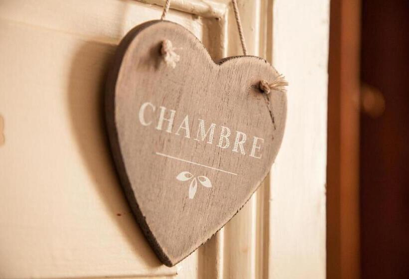 اتاق استاندارد با چشم‌انداز باغ, La Pause Angevine