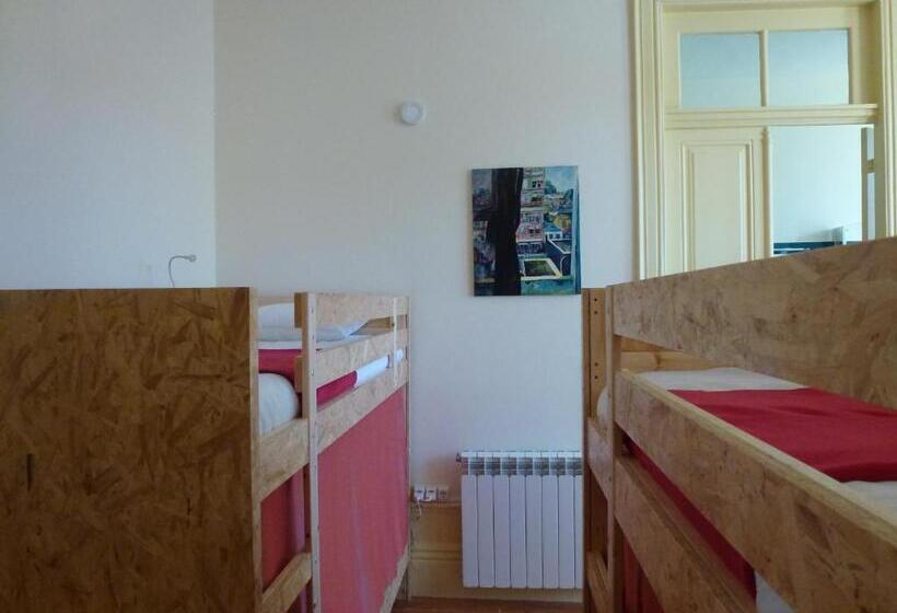 Cama em Quarto Compartilhado, Canvas Atelier Hostel