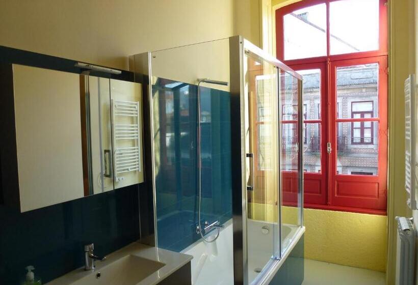 تختخواب در اتاق مشترک, Canvas Atelier Hostel