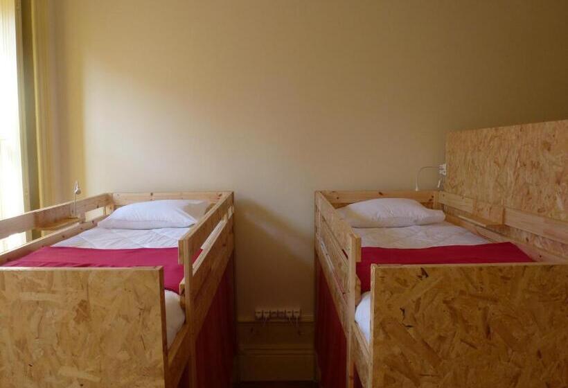 Cama em Quarto Compartilhado, Canvas Atelier Hostel
