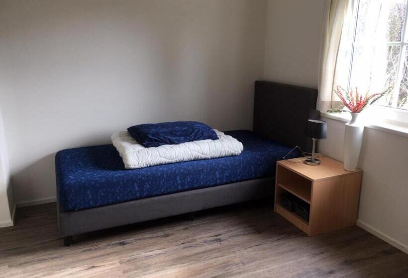 منزل غرفة نوم واحدة, Meeuw