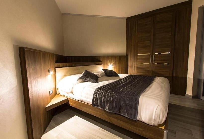 חדר סטנדרט, Mito