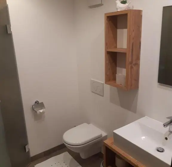 スタンダード４人部屋, Pension Chalet Bergseegut